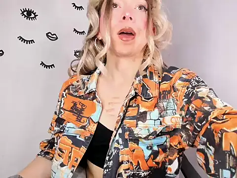 Snapshot of victoria_qq chatting on November 2025 10:02:01 PM victoria qq online show from November 2025 10:02:01 PM