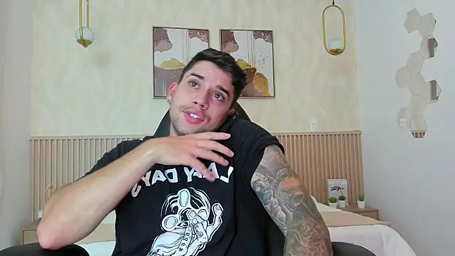Mike montoya1 online show from October 2025 09:59:01 PM