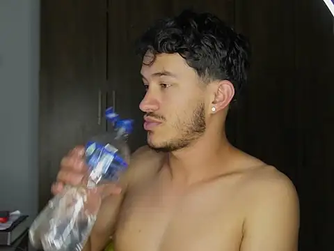 FelipheLive online show from February 2026 05:18:02 AM