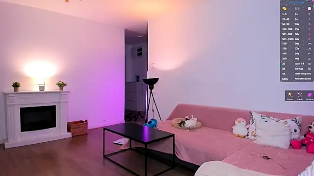 AnysaSmith online show from April 2026 08:23:02 PM