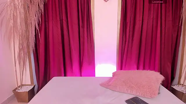 lexiethompson  online show from November 2025 12:05:02 PM