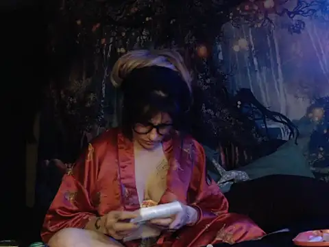 HighCityHoney online show from November 2025 05:24:01 PM