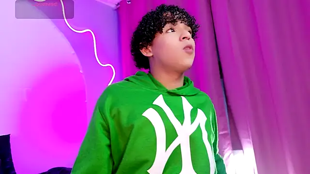 Noah Smith04 online show from December 2025 02:41:02 PM