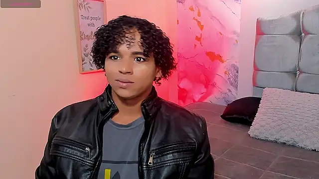 Snapshot of Noah_Smith04 chatting on January 2026 02:09:02 PM Noah Smith04 online show from January 2026 02:09:02 PM