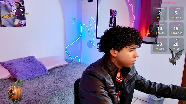 Noah Smith04 online show from October 2025 08:20:01 PM