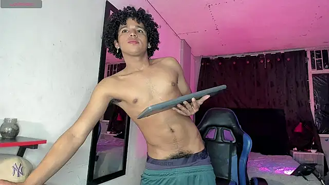 Noah Smith04 online show from April 2026 05:04:01 AM