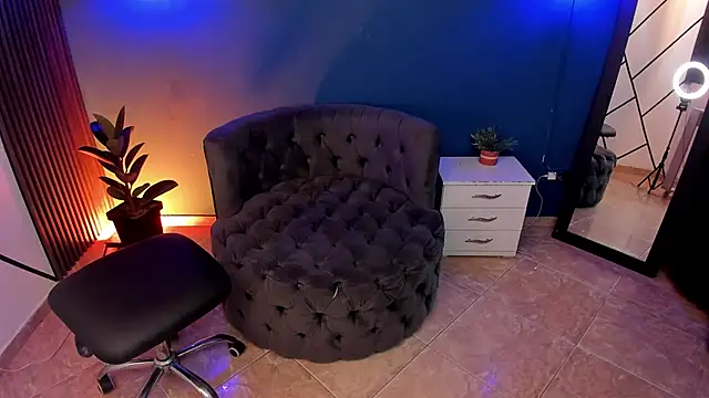 Noah Smith04 online show from October 2025 12:42:01 AM