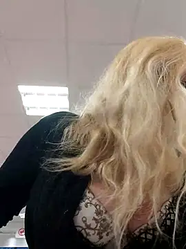 BecciDeluxe online show from January 2026 04:58:01 PM