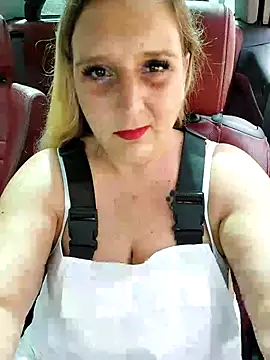 BecciDeluxe online show from September 2025 01:07:02 PM