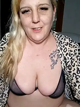 BecciDeluxe online show from February 2026 03:10:01 PM