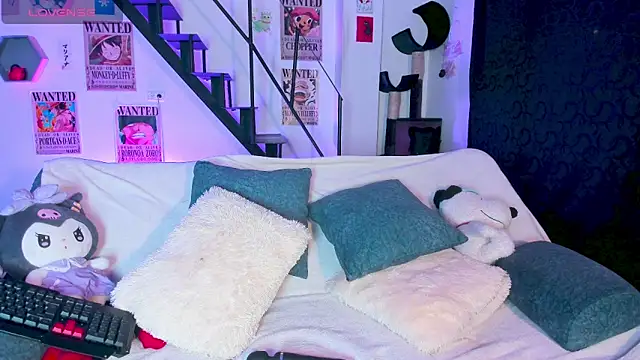 MonxxsLove online show from December 2025 05:32:01 AM