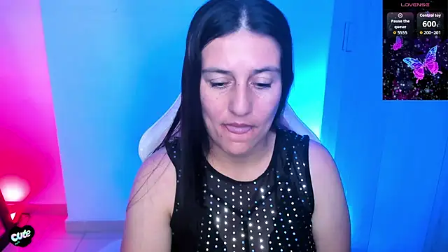 Saskyaa online show from December 2025 02:50:01 AM