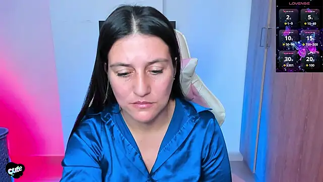 Saskyaa online show from November 2025 01:26:02 AM