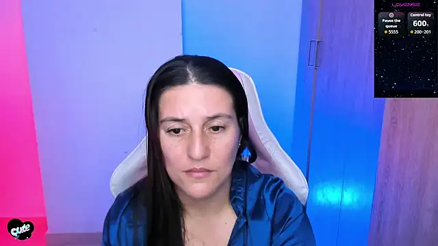 Saskyaa online show from May 2026 03:07:01 PM