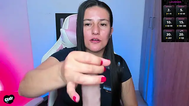 Saskyaa online show from February 2026 01:16:02 PM