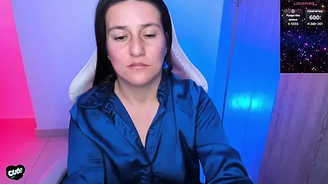 Saskyaa online show from May 2026 02:52:01 AM