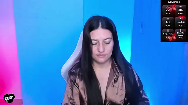 Saskyaa online show from April 2026 04:08:02 PM