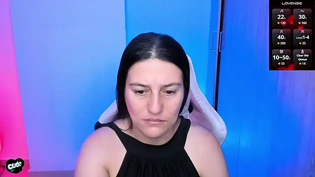 Saskyaa online show from April 2026 02:04:01 PM