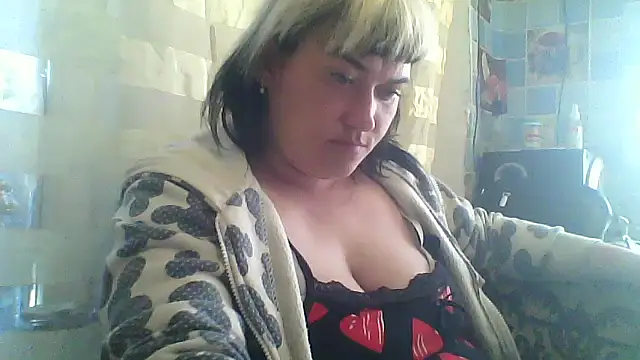 HollyLaBerry online show from May 2026 11:22:02 AM