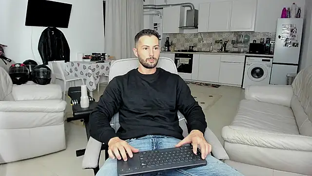 ZackFraser online show from September 2025 04:57:02 PM
