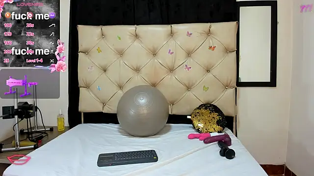 cleopatraa online show from April 2026 06:45:02 PM