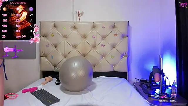 cleopatraa online show from April 2026 08:48:02 PM