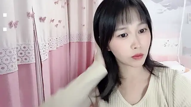 Snapshot of Shleybaby chatting on October 2025 06:44:01 AM Shleybaby online show from October 2025 06:44:01 AM