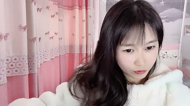 Snapshot of Shleybaby chatting on December 2024 06:48:01 AM Shleybaby online show from December 2024 06:48:01 AM