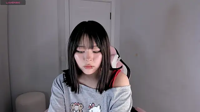 hee young11 online show from December 2025 12:39:01 PM