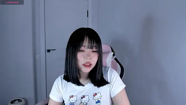 hee young11 online show from December 2025 09:23:01 PM