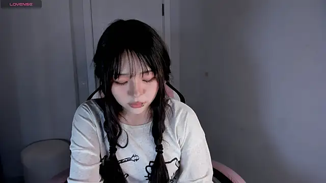 hee young11 online show from October 2025 07:36:01 PM