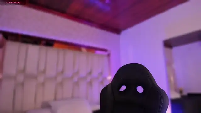 Kleverly Manson1 online show from December 2025 08:12:01 PM