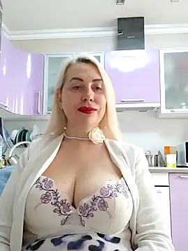 Snapshot of HotJanet chatting on March 2025 06:41:01 AM HotJanet online show from March 2025 06:41:01 AM