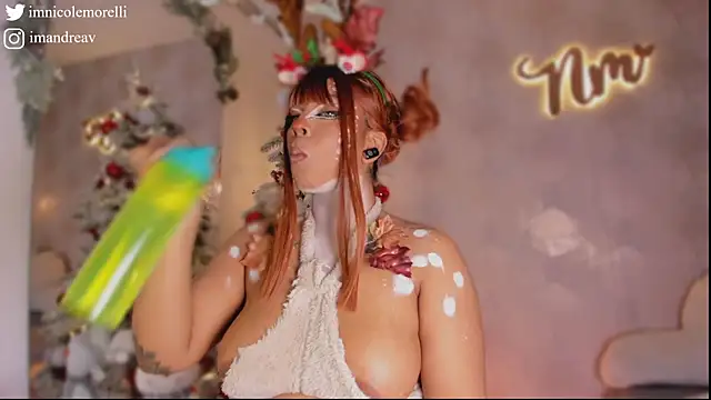 Nicolemorelli2 online show from December 2025 01:16:02 PM