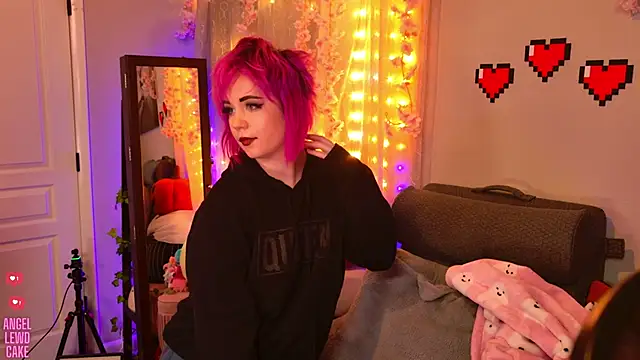 Angel-Lewd-Cake online show from November 2025 07:35:01 AM