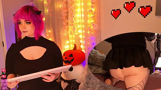 Angel-Lewd-Cake online show from November 2025 12:48:02 AM