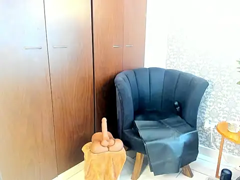 mabelsaravia online show from March 2026 06:01:01 PM