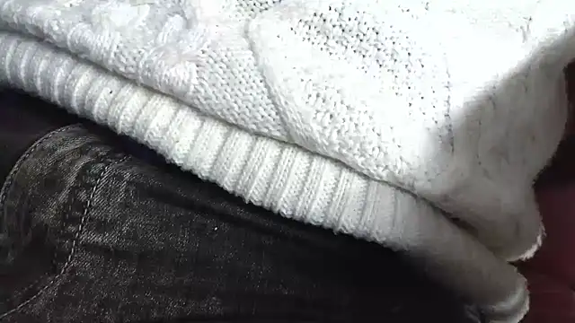 smoothandtiny online show from March 2026 06:13:02 AM