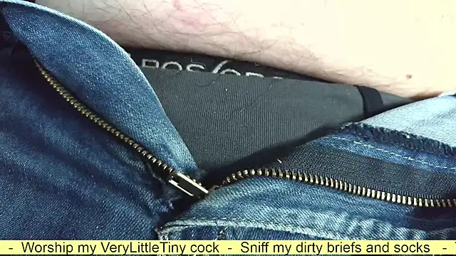 smoothandtiny online show from November 2025 06:44:01 PM