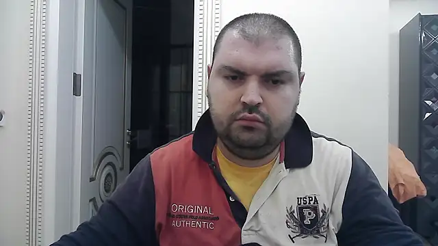 KIZLAZIMYaa online show from April 2026 06:05:01 PM