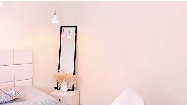 your khloe online show from March 2026 01:18:01 PM