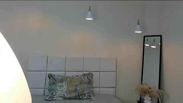 your khloe online show from February 2026 01:55:01 PM