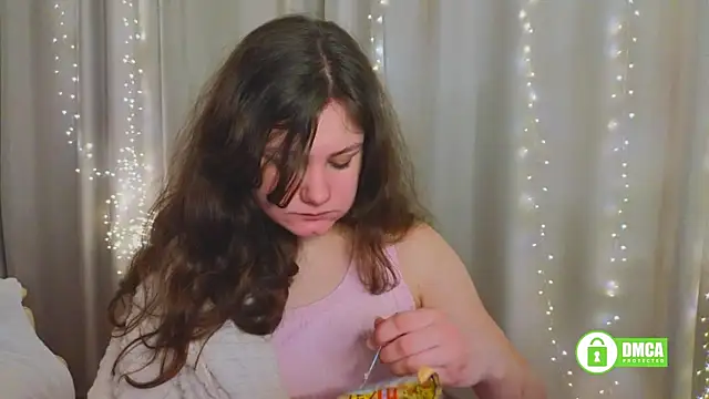 Snapshot of Charlotte_wow chatting on March 2025 05:17:02 PM Charlotte wow online show from March 2025 05:17:02 PM