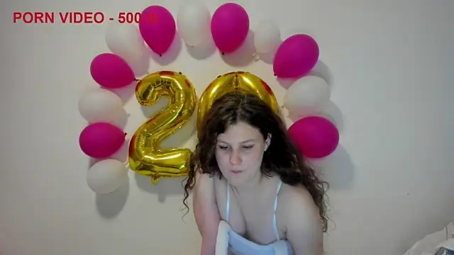 Snapshot of Charlotte_wow chatting on June 2026 07:35:02 PM Charlotte wow online show from June 2026 07:35:02 PM