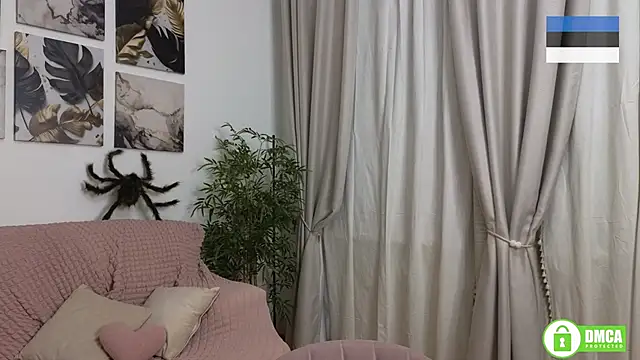 Snapshot of Charlotte_wow chatting on November 2025 03:40:02 AM Charlotte wow online show from November 2025 03:40:02 AM