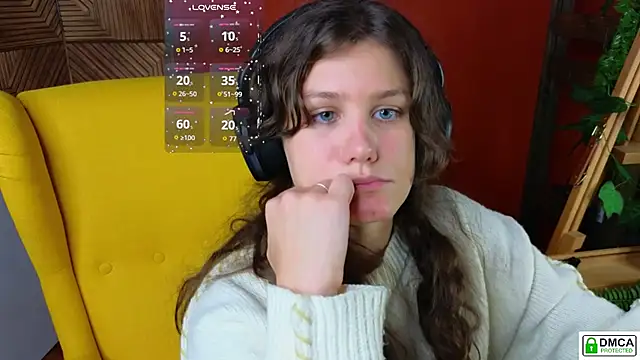 Snapshot of Charlotte_wow chatting on October 2025 11:47:02 PM Charlotte wow online show from October 2025 11:47:02 PM