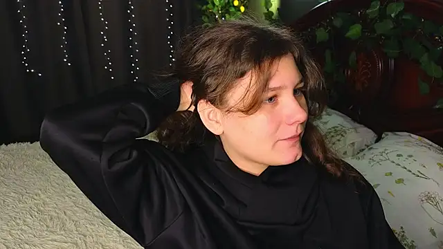 Snapshot of Charlotte_wow chatting on November 2025 11:38:02 PM Charlotte wow online show from November 2025 11:38:02 PM