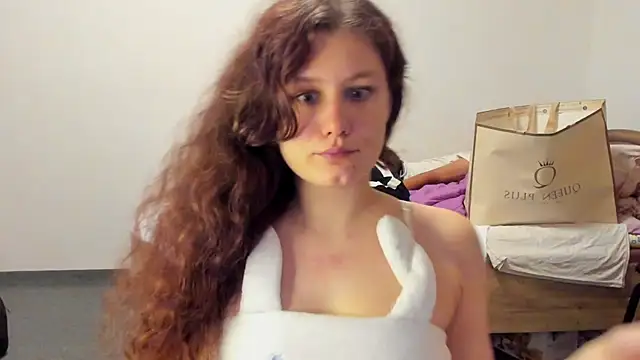 Snapshot of Charlotte_wow chatting on May 2026 10:15:02 PM Charlotte wow online show from May 2026 10:15:02 PM
