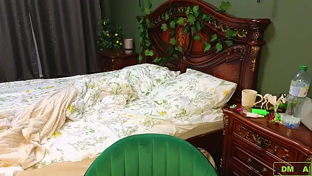 Snapshot of Charlotte_wow chatting on October 2025 05:20:02 PM Charlotte wow online show from October 2025 05:20:02 PM