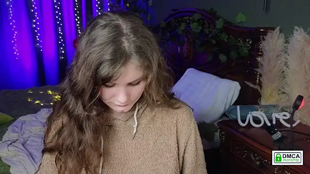 Snapshot of Charlotte_wow chatting on February 2025 01:11:02 AM Charlotte wow online show from February 2025 01:11:02 AM